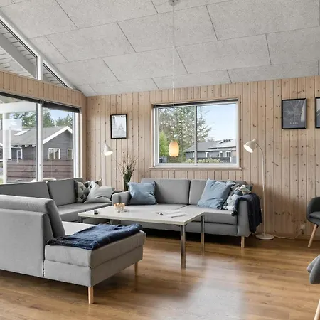 Beautiful In With Kitchen Ålbæk