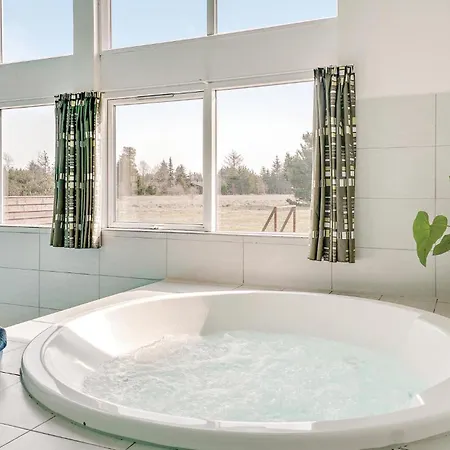 Beautiful In With Kitchen * Ålbæk