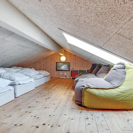 Holiday home Beautiful In With Kitchen Aalbaek